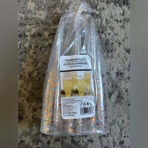 🆕 Set of 16 Clear Champagne Flutes with Rose Gold Heart Accents